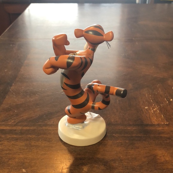 WDCC Disney Tigger figurine Bounciful buddy with box & COA - Picture 5 of 9